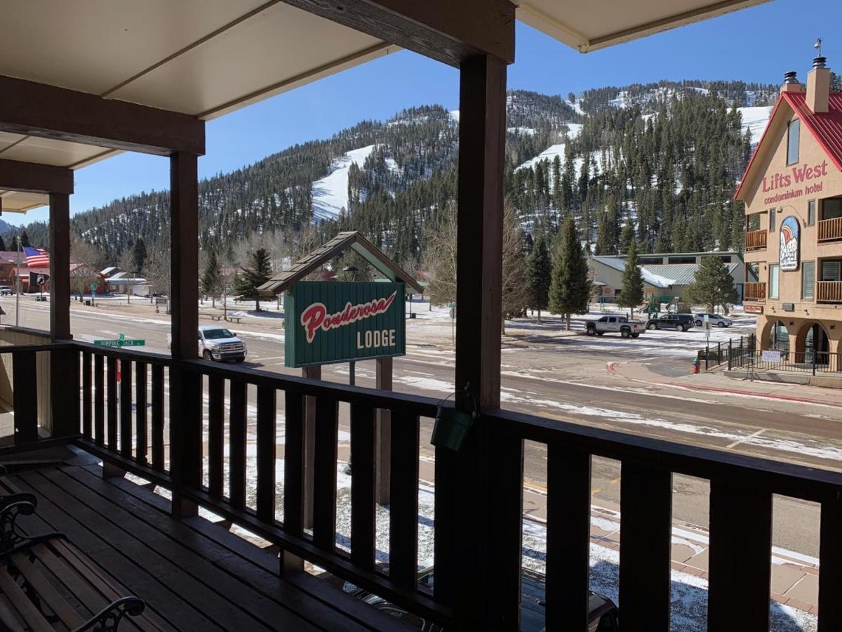 Ponderosa Lodge Ред Ривър Екстериор снимка