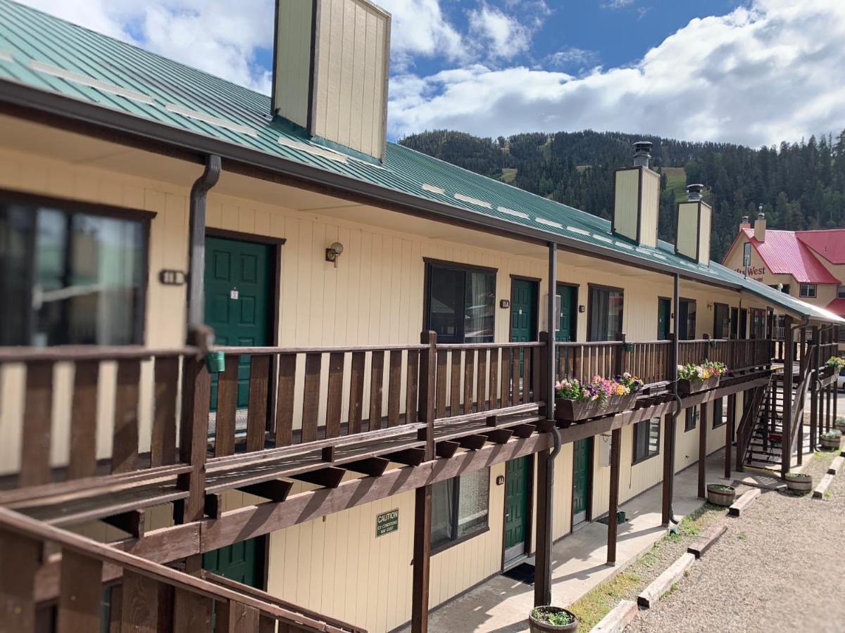 Ponderosa Lodge Ред Ривър Екстериор снимка